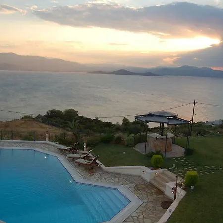 Luxury With Unique View *